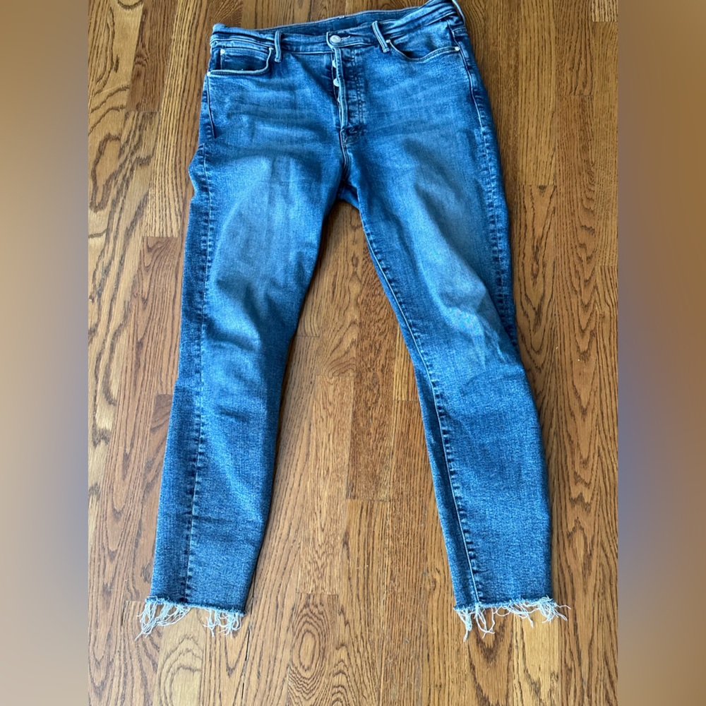 Mother Jeans The Stunner Ankle Fray